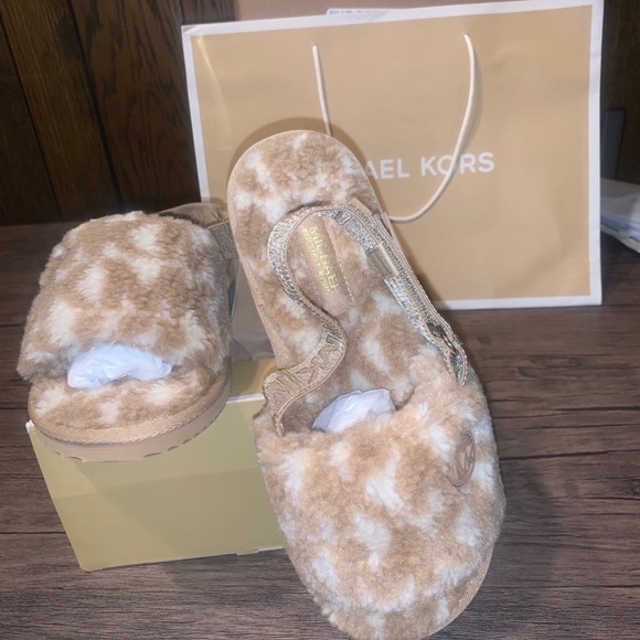 Michael Kors JUNIPER SLIDE SLIPPER in Camel Multi NWB size 8W BNWT - Picture 7 of 10